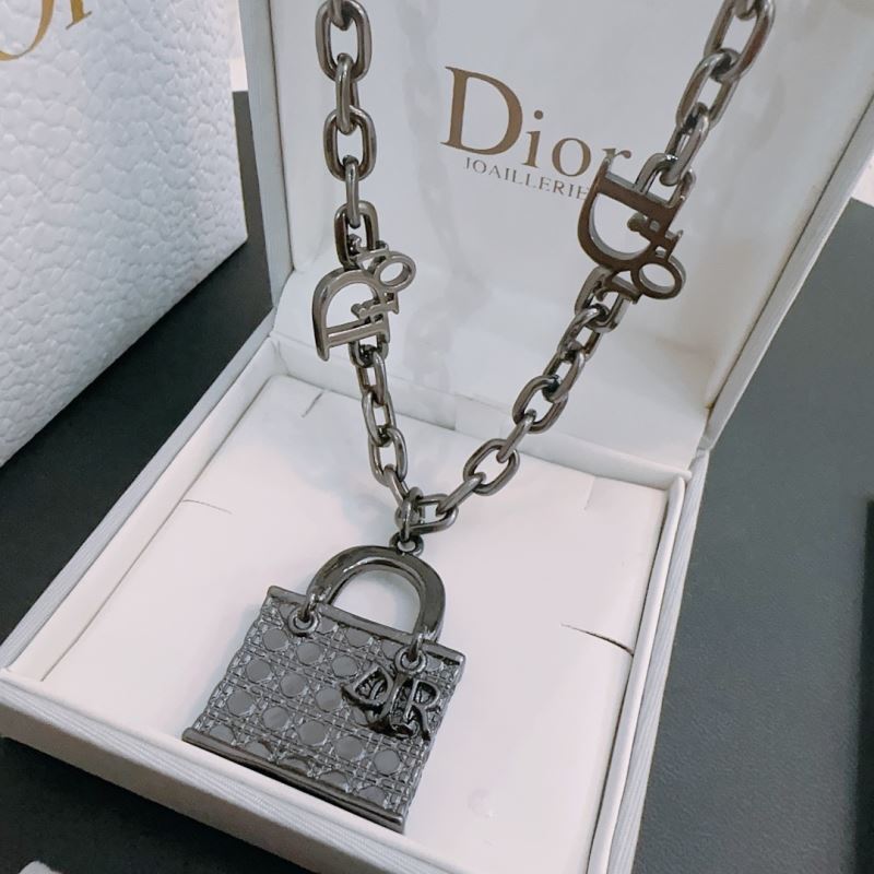 Christian Dior Necklaces